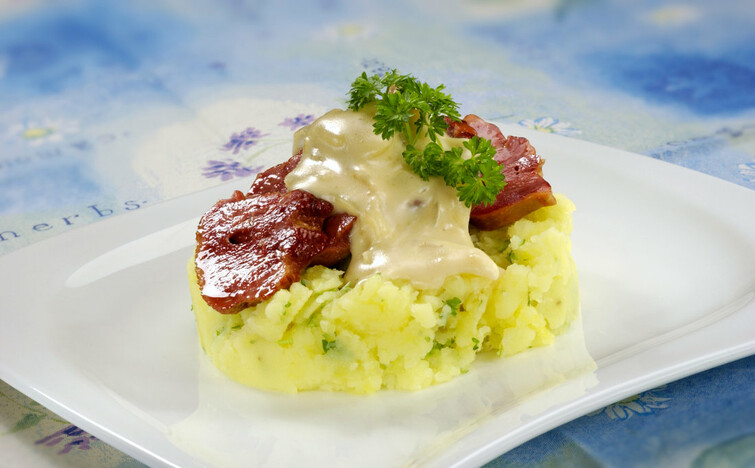 Šťouchané brambory se sýrovou čepicí